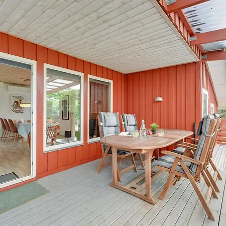 Anline - 900m To The Fjord By Interhome